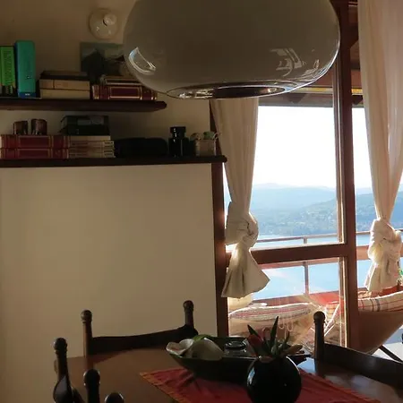 Le Terrazze Del Lago Maggiore بيت للعطل *